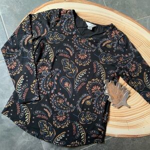 Christopher & Banks Long-Sleeve Fall Print Tee – Women’s Small long sleeve tee.